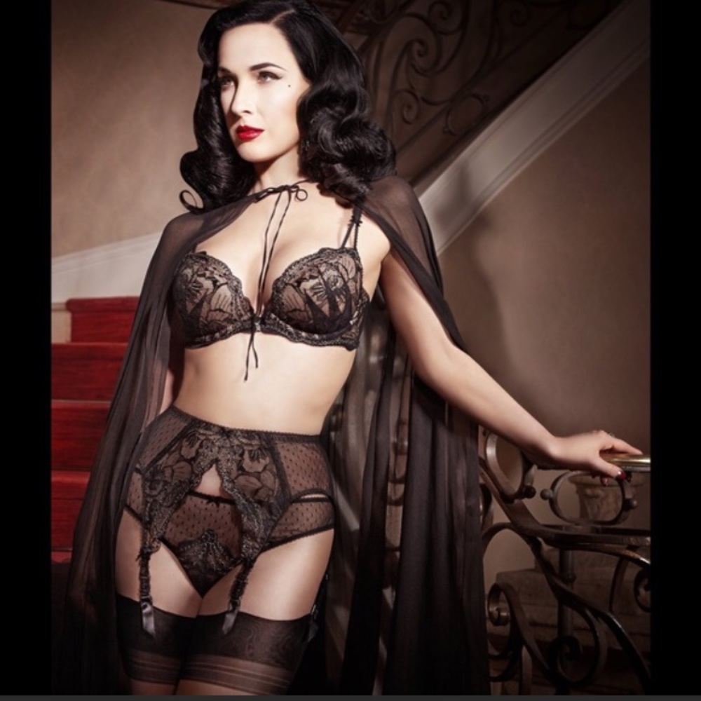 Dita Von Tesse Countess Suspender